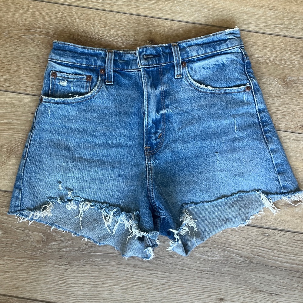 Abercrombie & Fitch relaxed cutoff short high rise